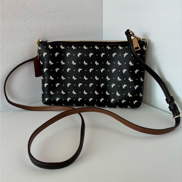 Coach EUC Butterfly Bandanna Lyla Crossbody. - Picture 2 of 11